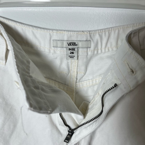 VANS Women's Size 26 Marshmallow High Rise Denim Ground Work Shorts - Picture 10 of 10
